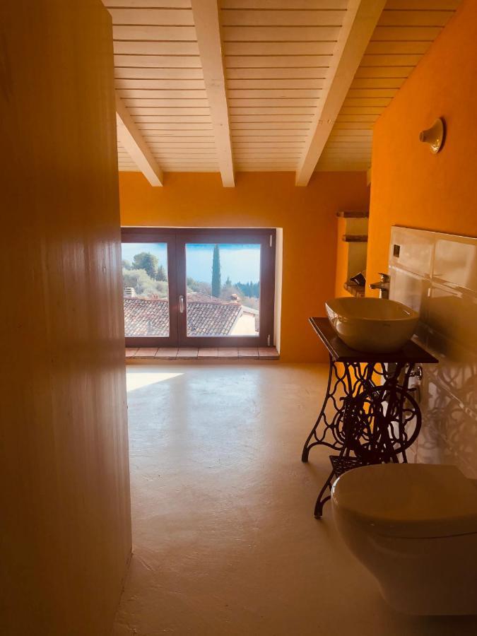 La Casa Di Andrea Apartment Gardone Riviera Exterior photo