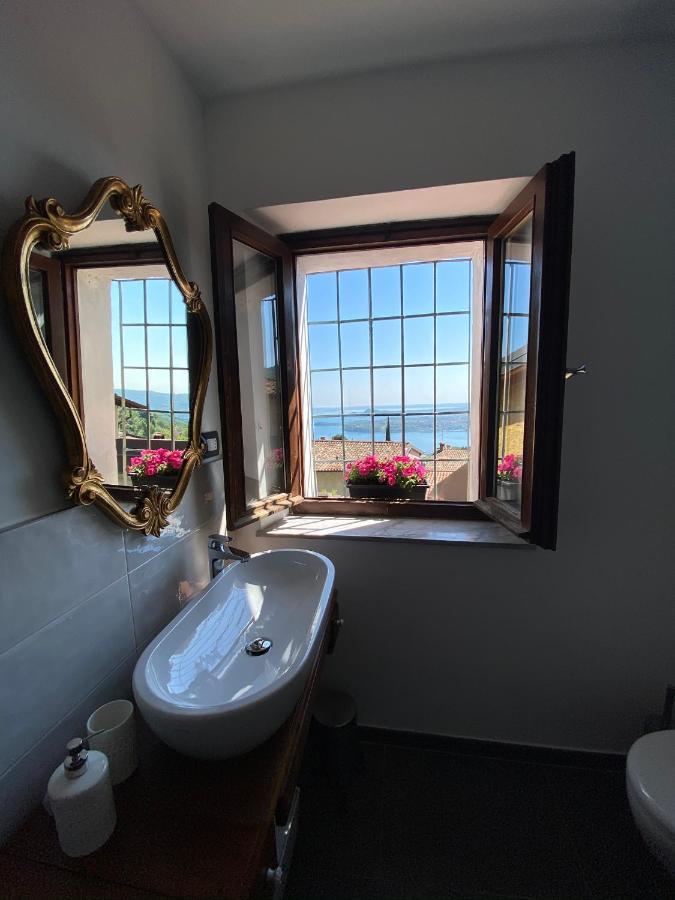 La Casa Di Andrea Apartment Gardone Riviera Exterior photo