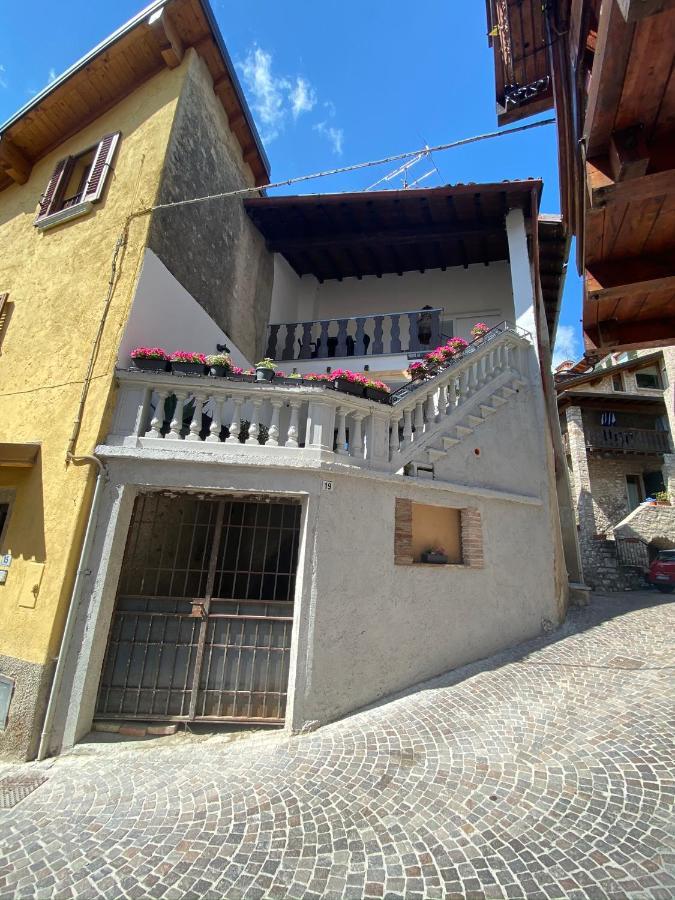 La Casa Di Andrea Apartment Gardone Riviera Exterior photo