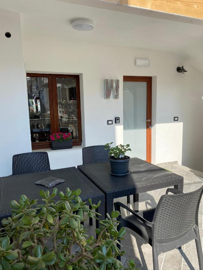 La Casa Di Andrea Apartment Gardone Riviera Exterior photo
